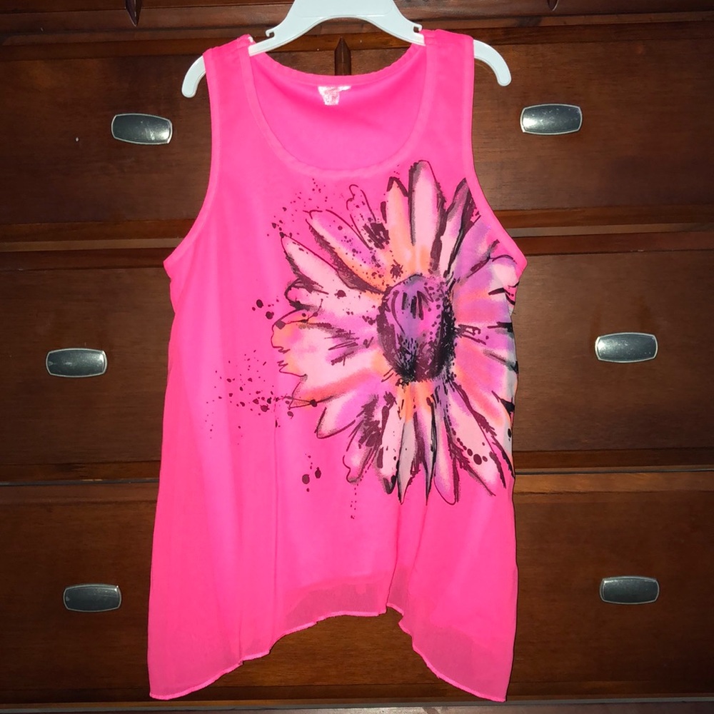 Flowy, tie back asymmetrical tank